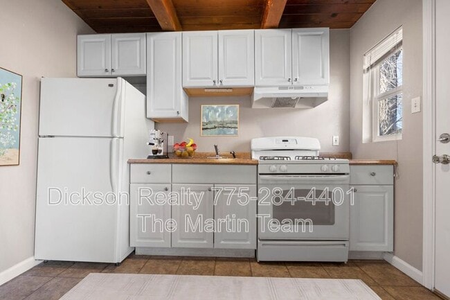 Foto del edificio - 695 Denslowe Dr