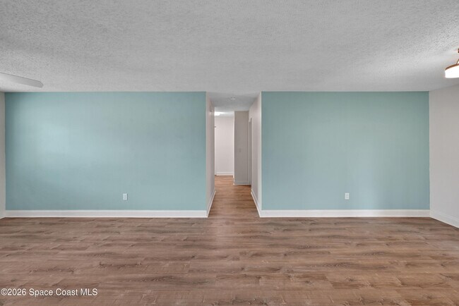 Foto del edificio - 400 Calabria Ave SE