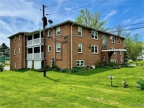 Building Photo - 6321 W Quaker St