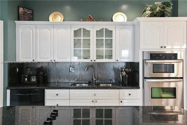 Foto del edificio - 7469 SW 168th Ter