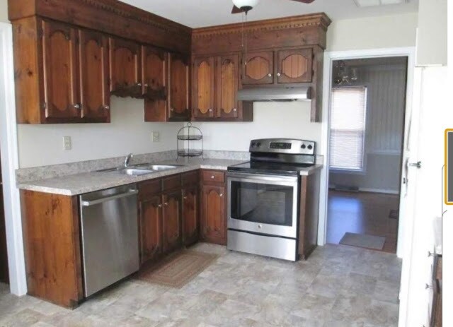 kitchen - 4626 Southampton Arch