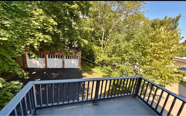 Building Photo - 18501 Newell Rd