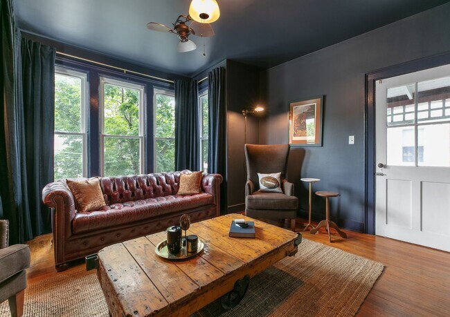 Foto del edificio - 9 Green Ridge Pl