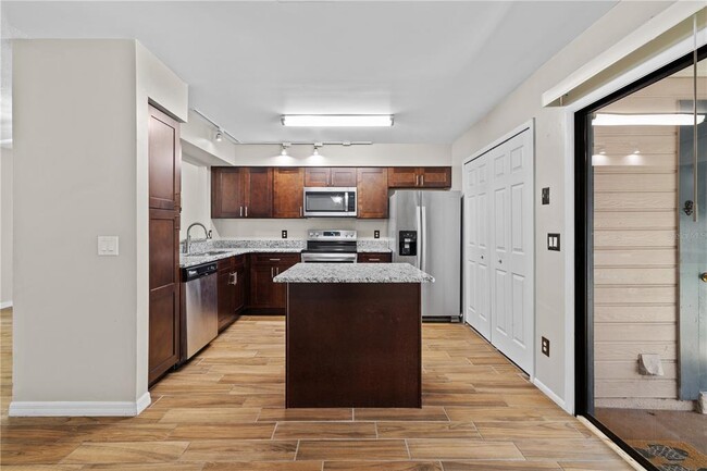Building Photo - 2941 Lowell Ct