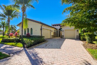 Building Photo - 9325 Vercelli Ct