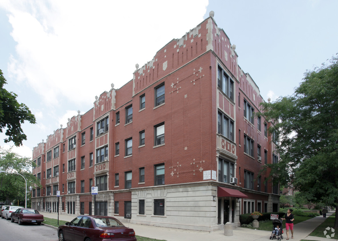 Foto principal - Woodlawn Apartments