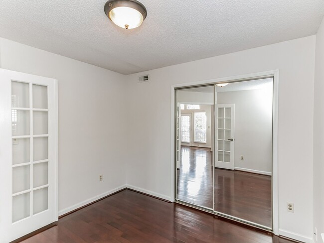 Foto del edificio - 3-bedroom condo in Alpharetta
