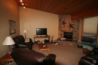 Building Photo - 641 Sunburst Dr