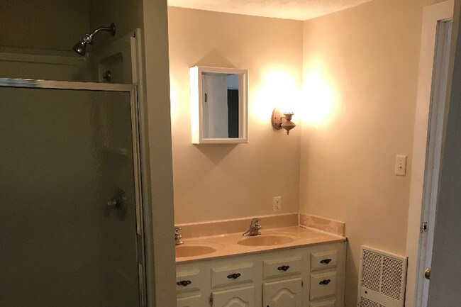bathroom - 21 W Water St