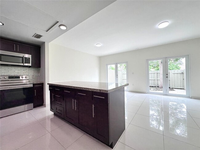 Building Photo - 13740 SW 259th St