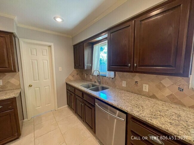 Foto del edificio - 3631 59th St