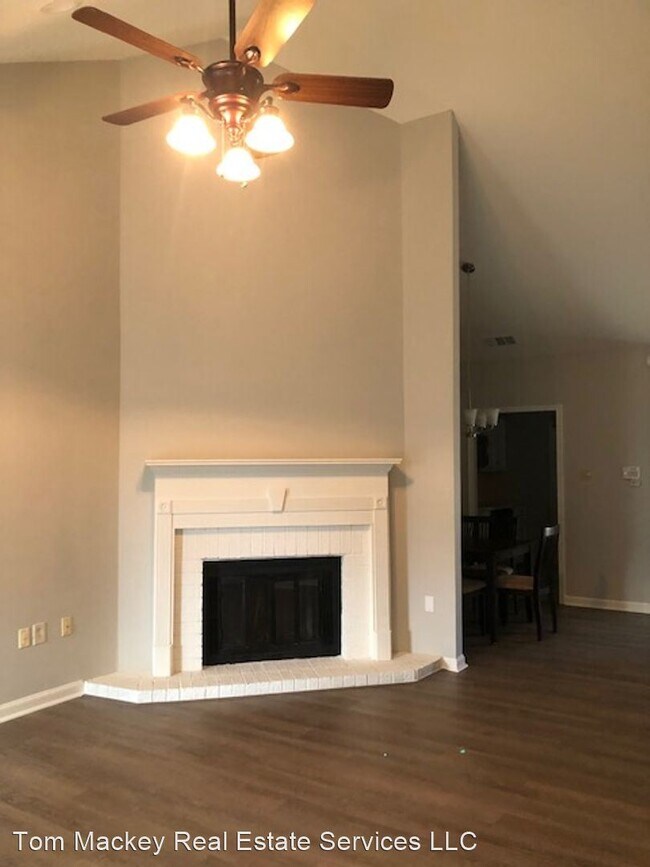 Building Photo - 2 br, 2.5 bath House - 1506 Magnolia Ridge Dr