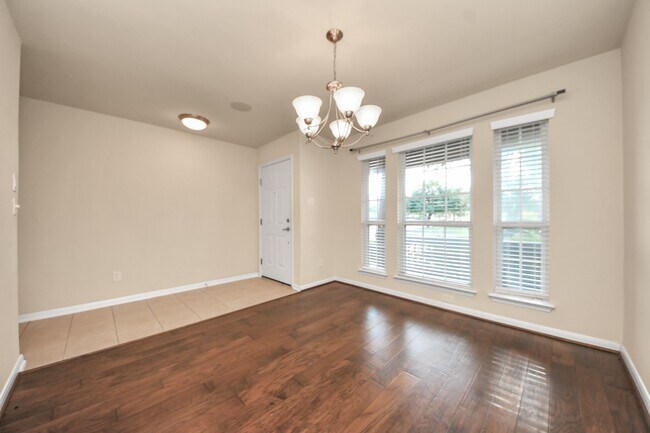 Foto del edificio - 13603 Palmer Springs Dr