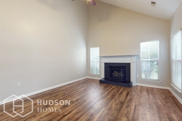 Building Photo - 9718 Little River Ct