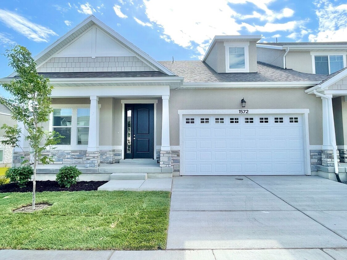 Primary Photo - Gorgeous Lehi Home at The Exchange!
