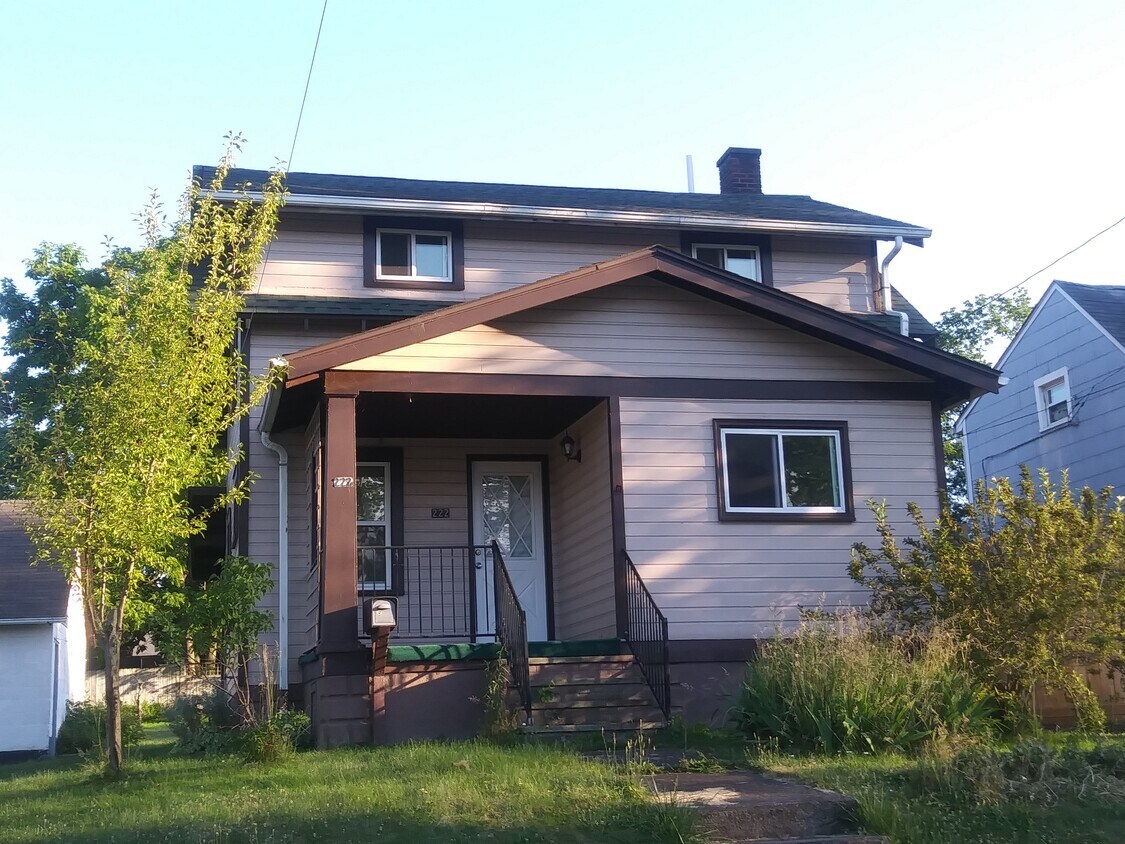 Primary Photo - 222 Frederick St
