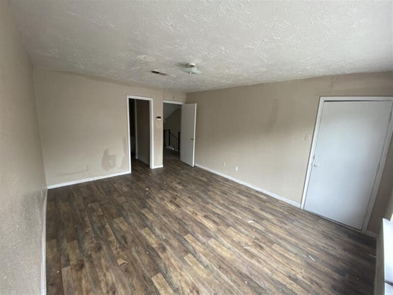 Building Photo - daniel’s homes 111