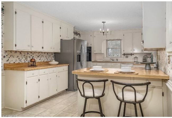 Building Photo - 3101 Amherst Rd