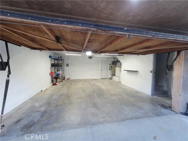 Foto del edificio - 15005 Indiana Ave