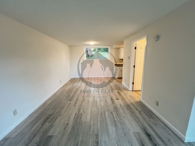 Building Photo - Skyline Rd S Duplex #2023-LL787