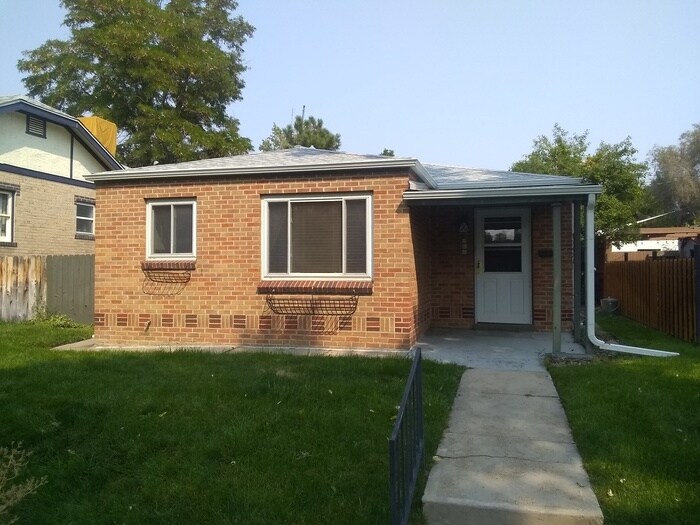 Primary Photo - 807 E 4th Ave
