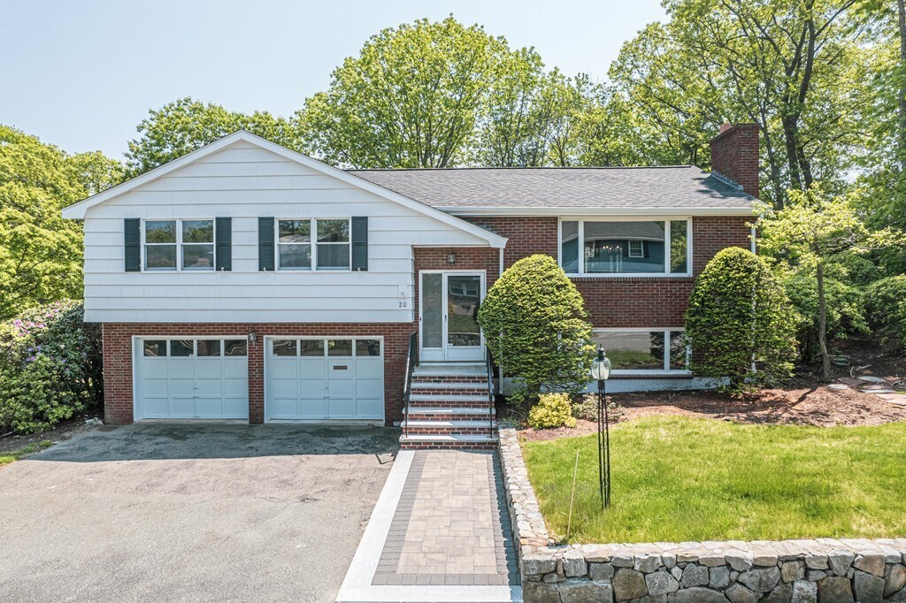 Primary Photo - 20 Fieldstone Dr