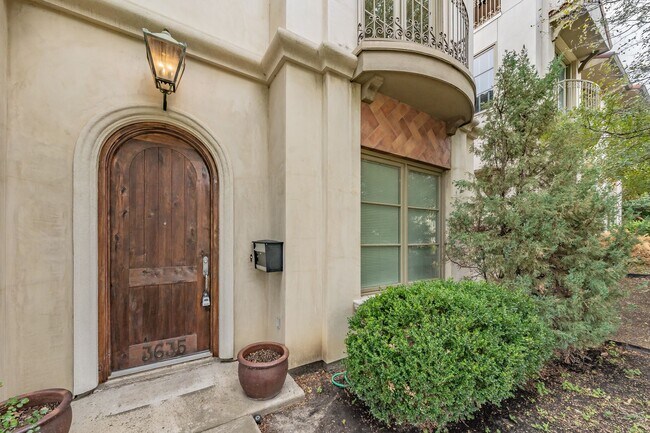 Foto del edificio - Beautiful 3 Bedroom Home in Queensboro Hei...