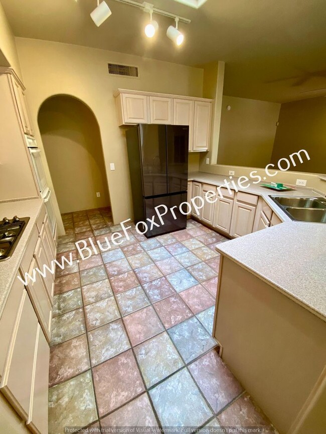 Building Photo - 1495 Fairway Wood Ct