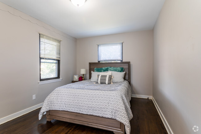 Bedroom - Grandview Apartments