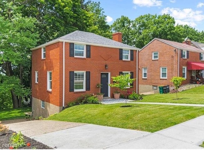Building Photo - 3 br, 1.5 bath House - 23 York Drive