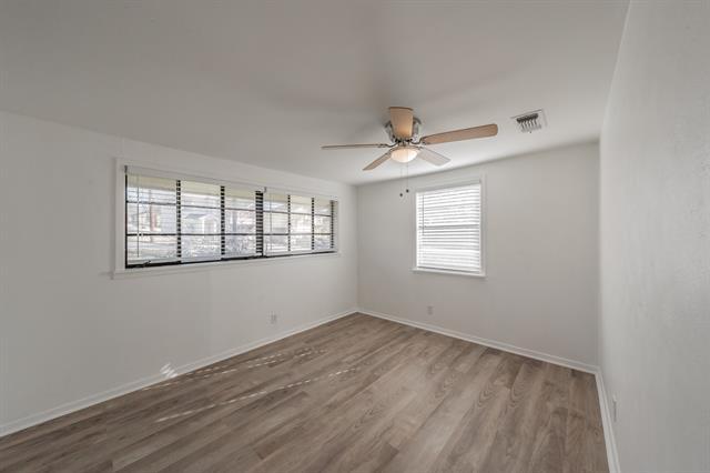 Foto del edificio - 227 S Justin Ave