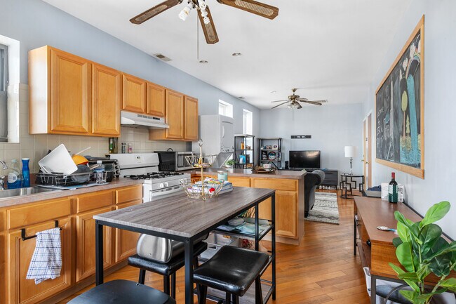 Foto del edificio - 1152 W Taylor St