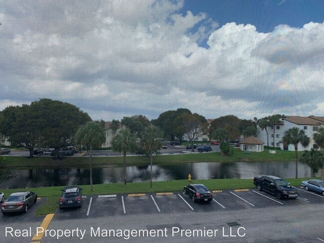 Building Photo - 3700 N Pine Island Rd