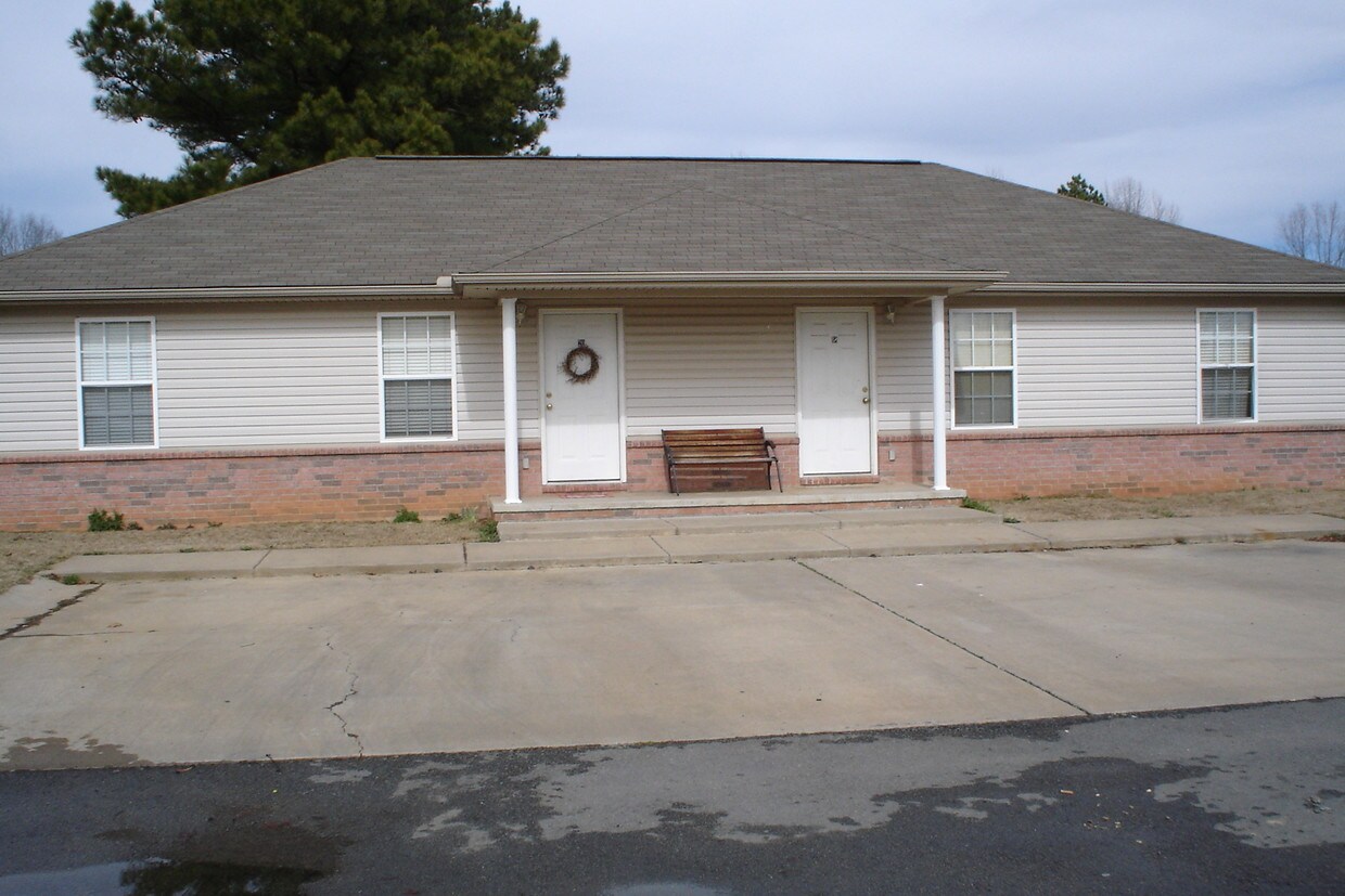 10 Meadow Cir, Ward, AR 72176 Townhome Rentals in Ward AR