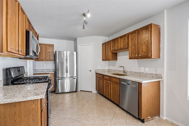 Building Photo - 3414 Aztec Wood Dr