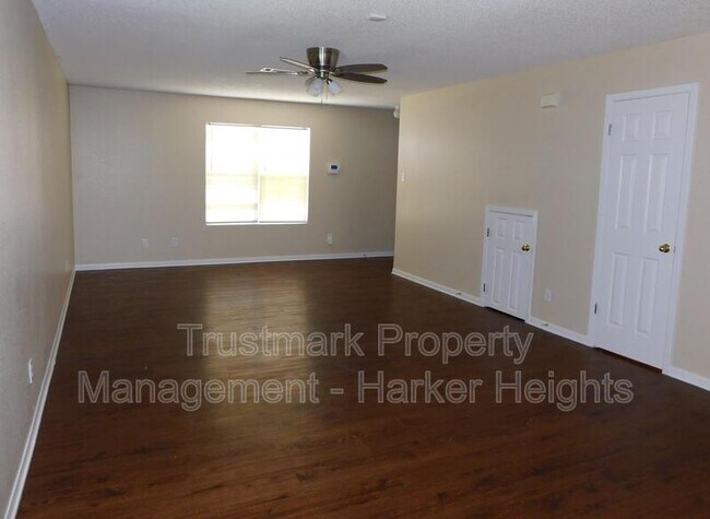 Building Photo - 3103 Courtney Ln