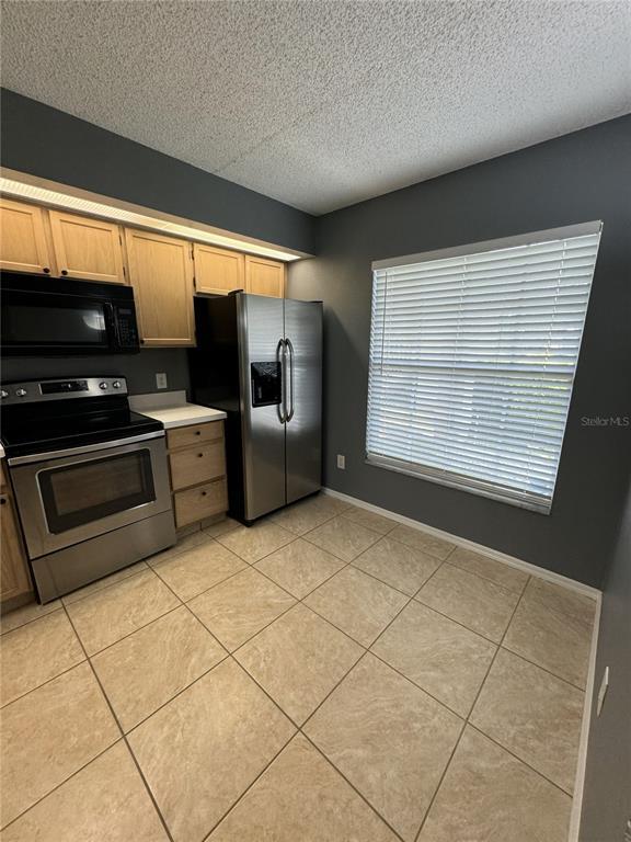 Foto del edificio - 13815 Timberland Dr