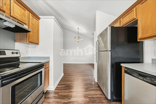 Foto del edificio - 4609 Avalon Forest Ln