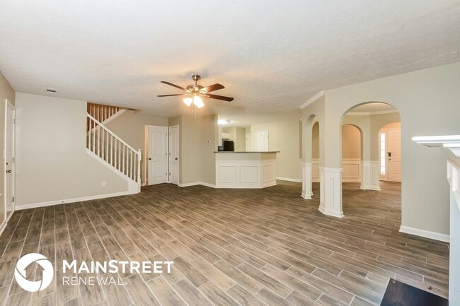 Building Photo - 7548 Garnet Dr