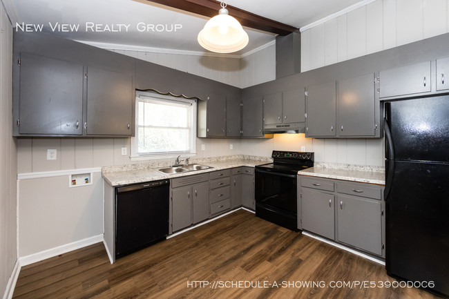 Building Photo - 841 Squirrel Hill Rd