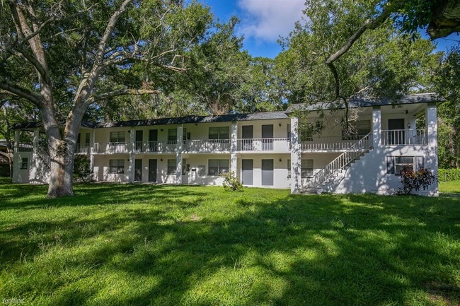 Building Photo - 1 br, 1 bath Apartment - InTown Apartments