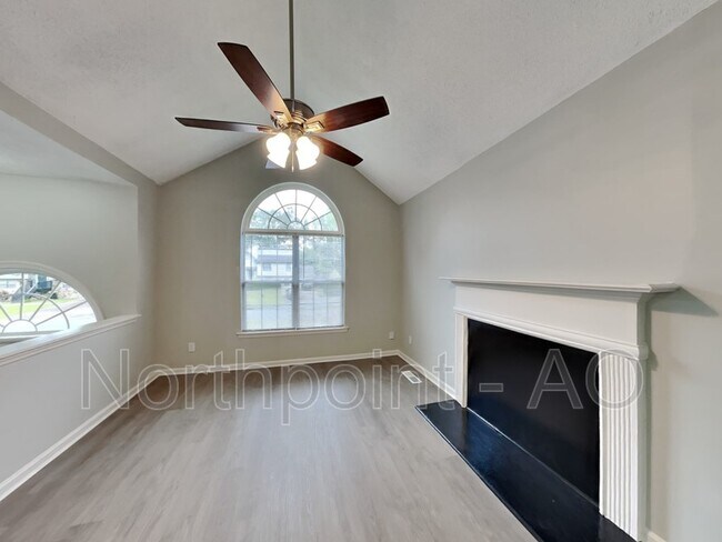 Building Photo - 315 Renee Dawn Ct