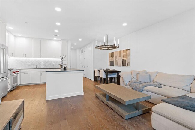 Foto del edificio - 900 S 1st St