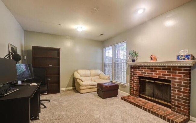 Foto del edificio - 20541 Golf Course Dr