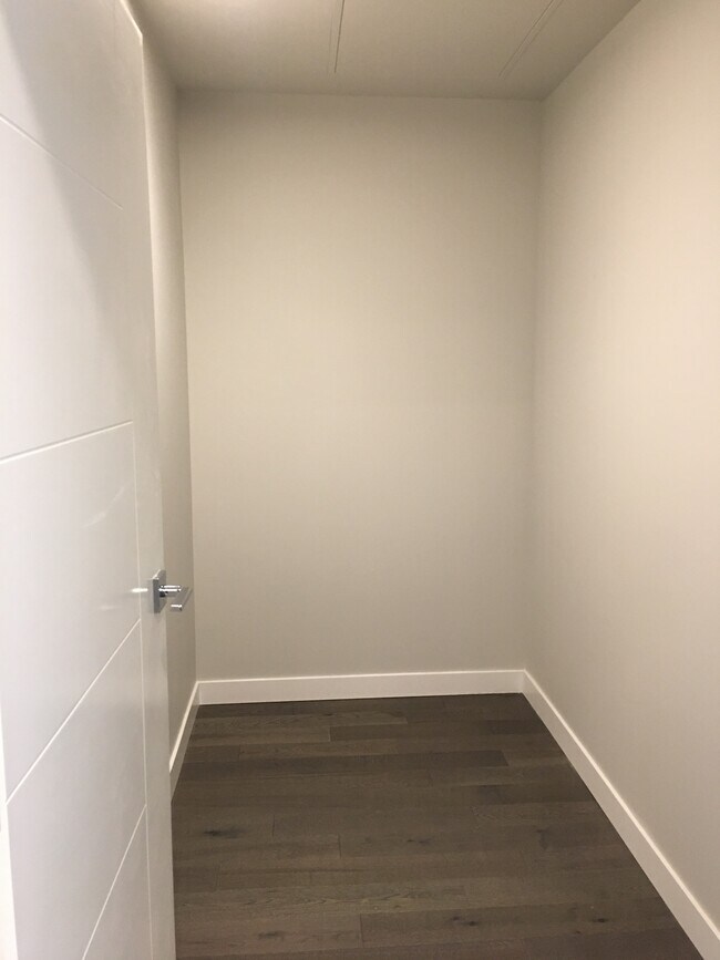 Photo du bâtiment - 4963-4963 Cambie St