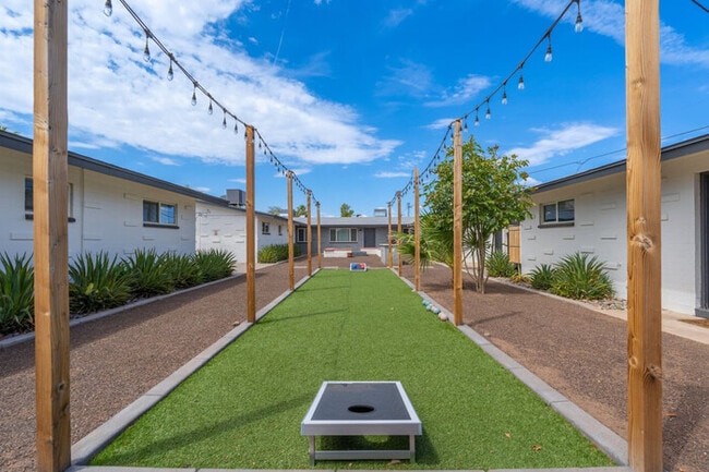 Building Photo - Fashion Square Apt3|SWVillage|Scottsdale|8...