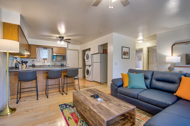 Building Photo - 23 Craig Ave