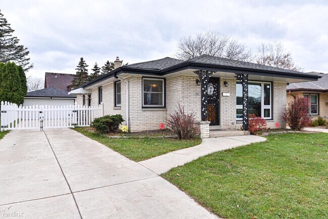 Building Photo - 2 br, 1 bath House - 3807 S 63rd St