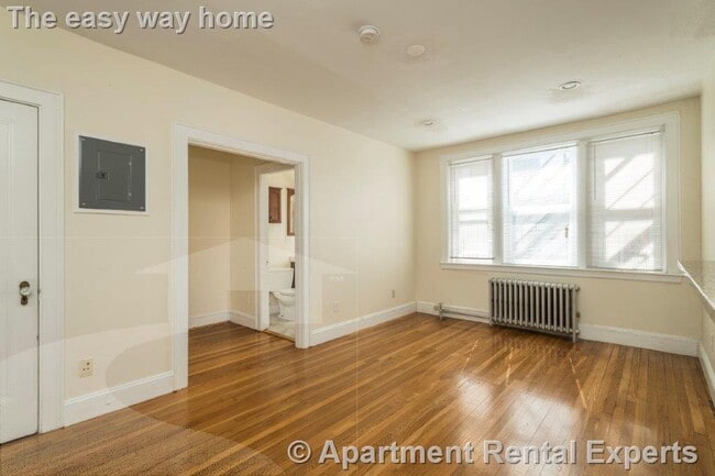 Foto del edificio - 136 Highland Ave