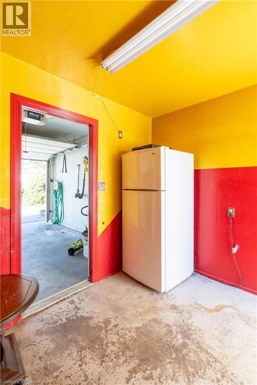 Building Photo - 353 Melores Dr